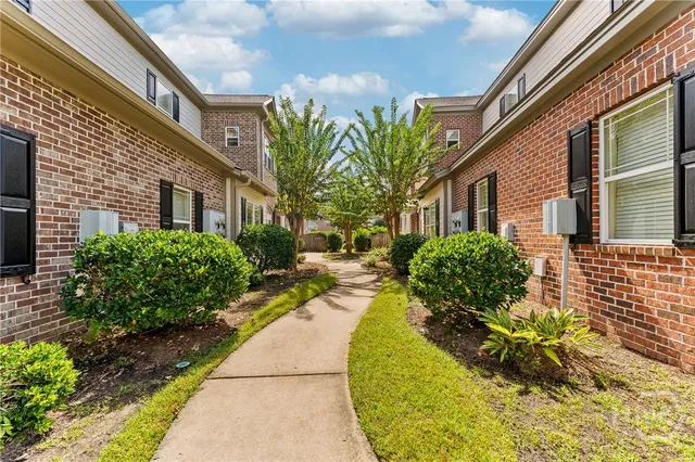 $489,900 | 1102 River Oaks Drive, Richmond Hill, GA 31324