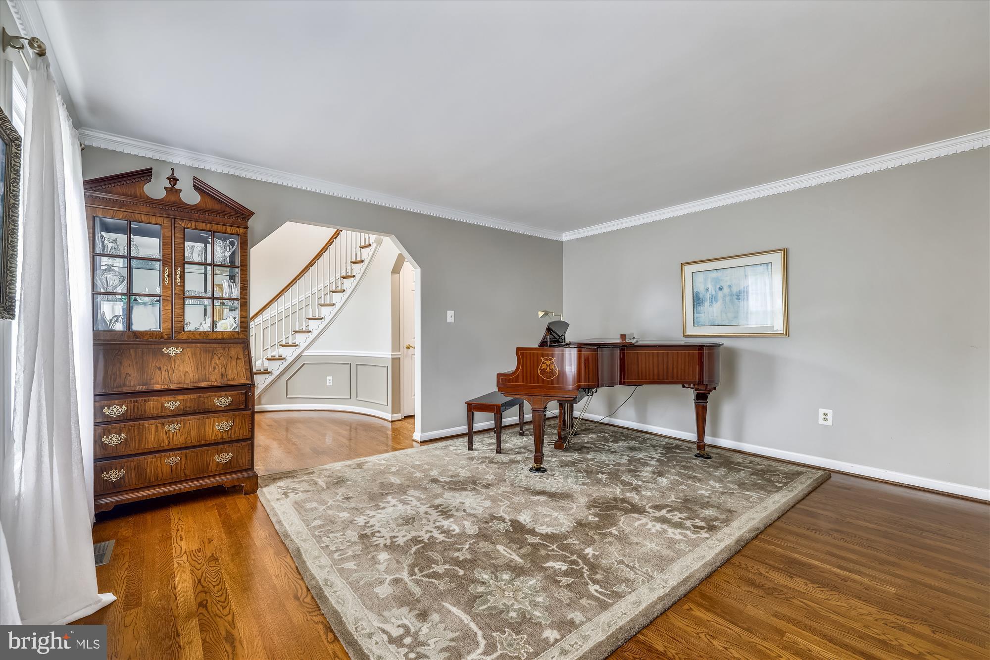14625 Cutstone Way Silver Spring, MD 20905 - Photo 12 of 79 Living Room