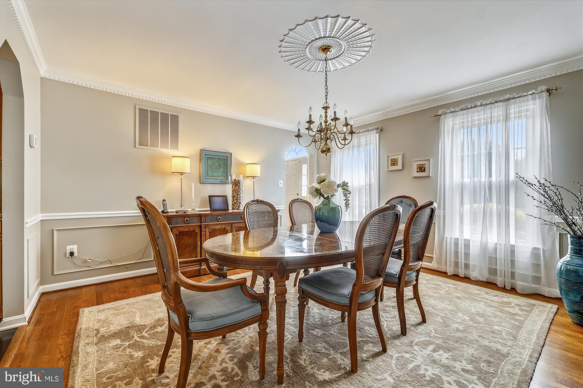 14625 Cutstone Way Silver Spring, MD 20905 - Photo 17 of 79 Dining Room
