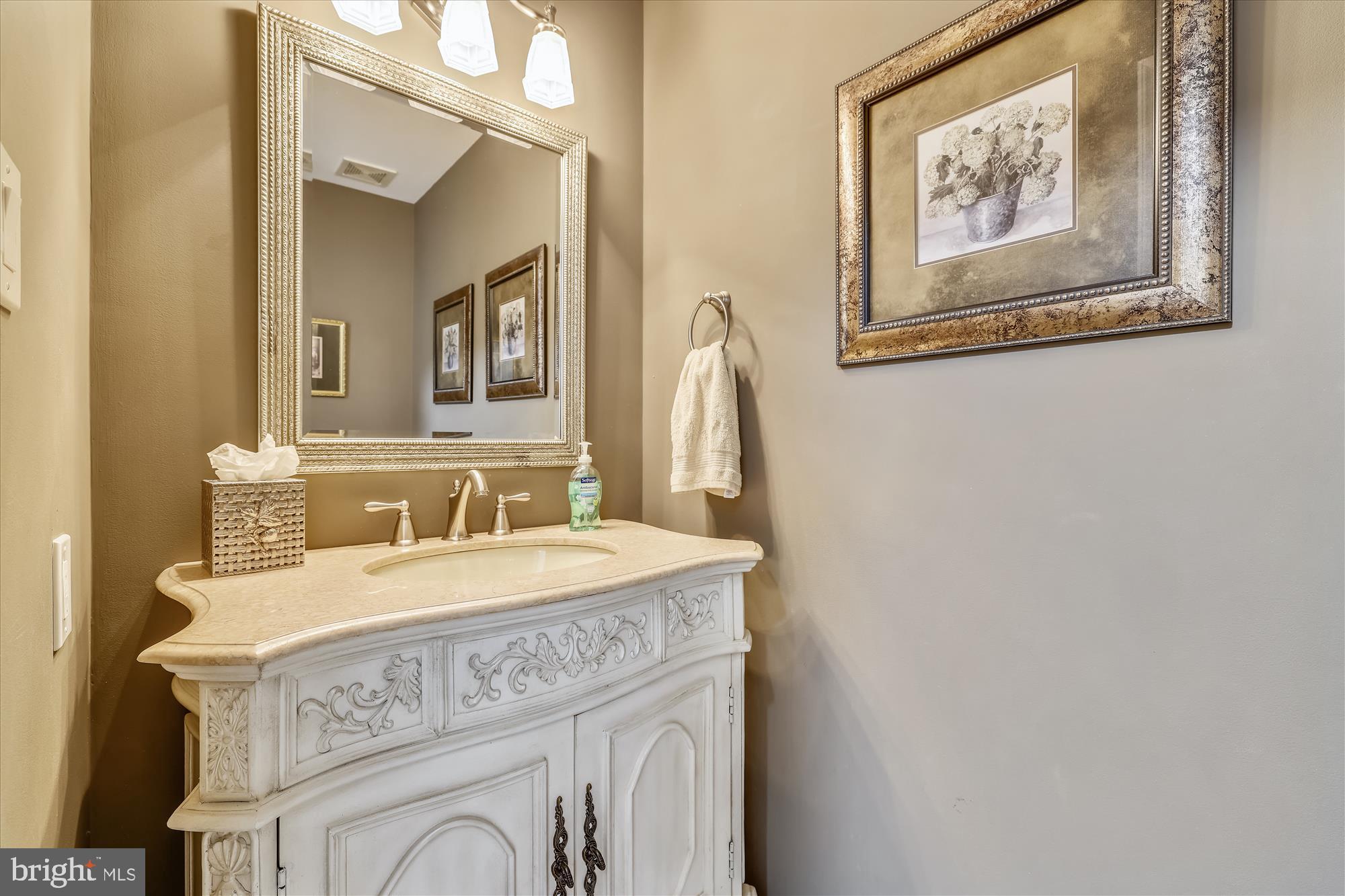 14625 Cutstone Way Silver Spring, MD 20905 - Photo 30 of 79 Main Level Powder Room