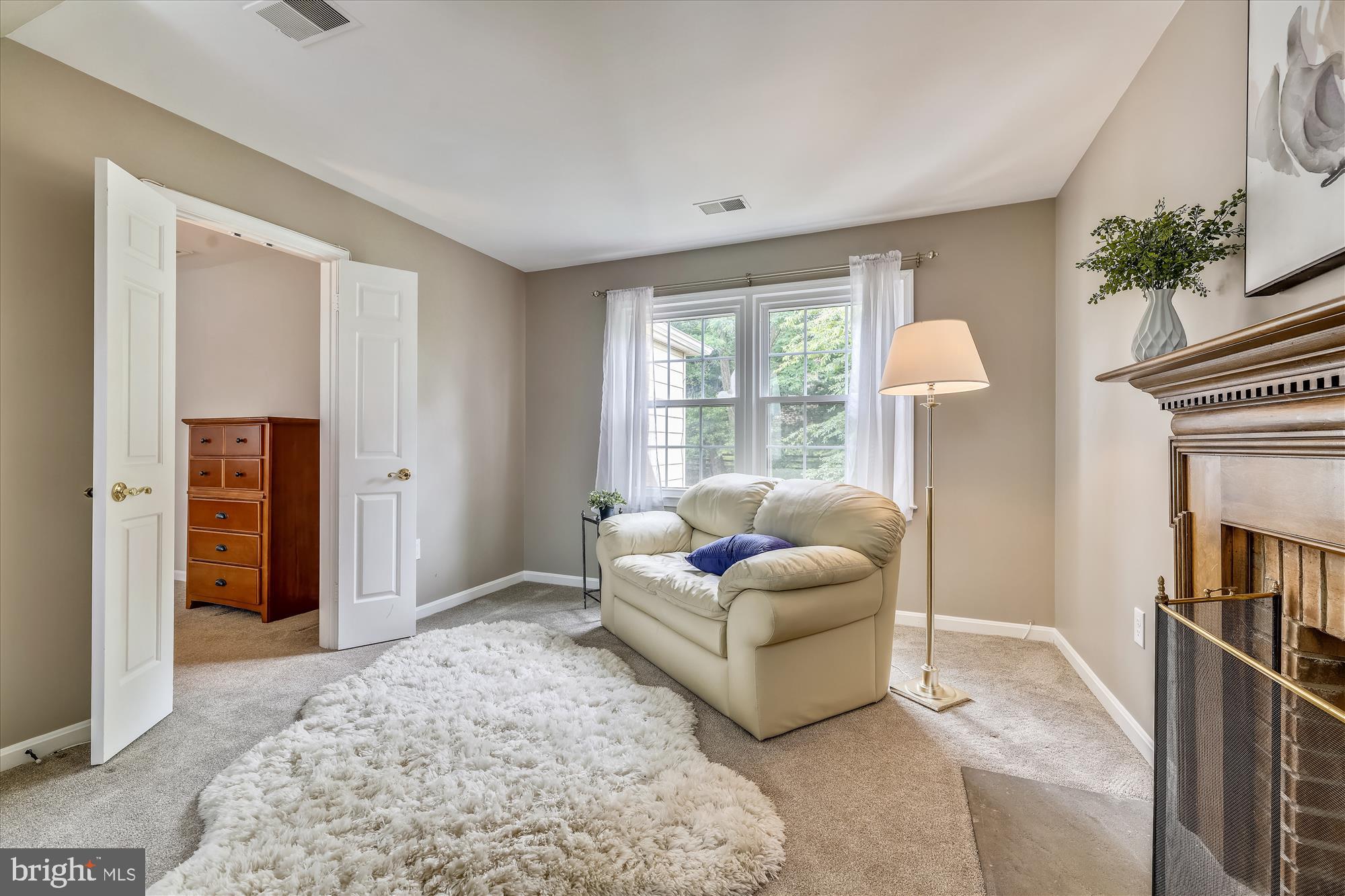 14625 Cutstone Way Silver Spring, MD 20905 - Photo 36 of 79 Sitting Room (adjacent to Primary BR)