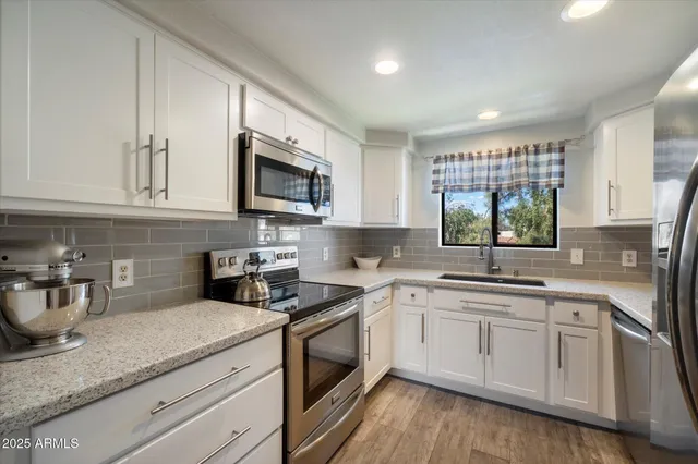 $317,000 | 750 East Northern Avenue, Unit 2143, Phoenix, AZ 85020