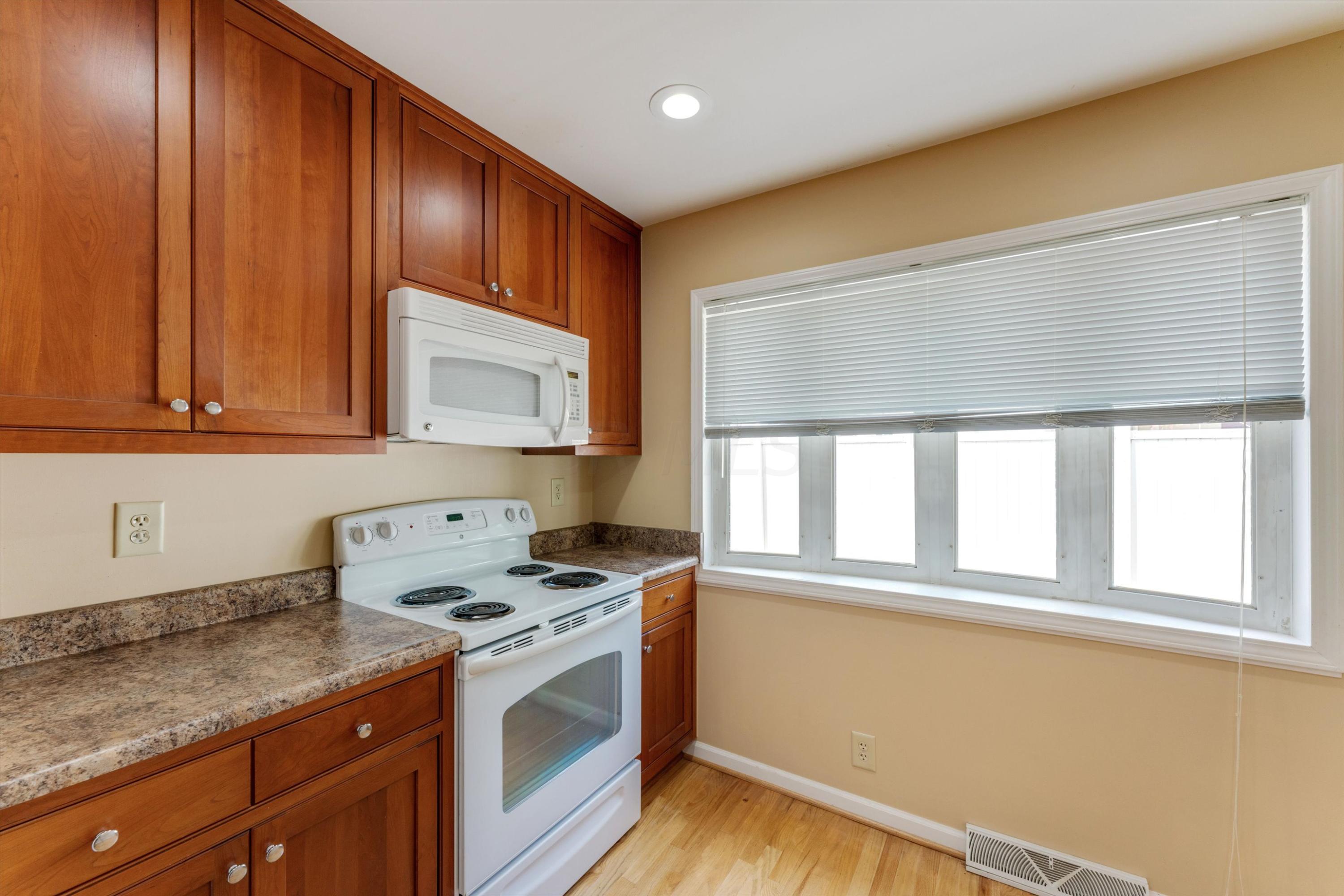 1014 James Road Lancaster, OH 43130 - Photo 11 of 32 Gallery Image 11