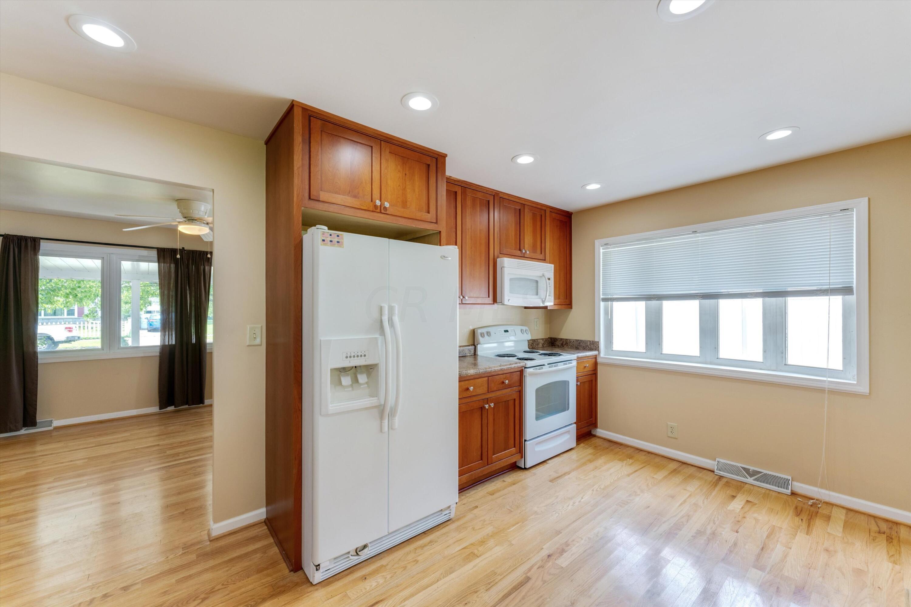 1014 James Road Lancaster, OH 43130 - Photo 12 of 32 Gallery Image 12