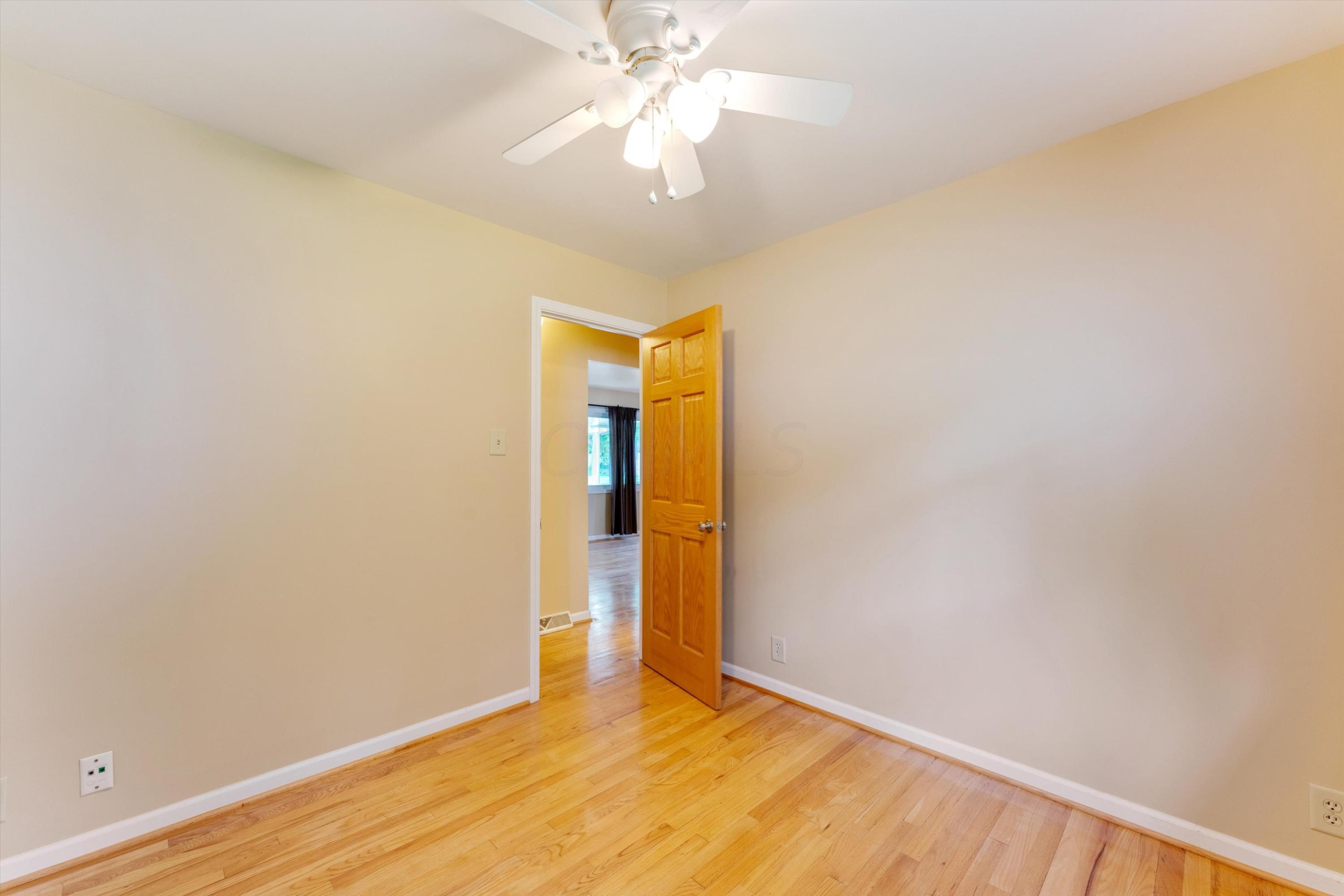 1014 James Road Lancaster, OH 43130 - Photo 20 of 32 Gallery Image 20