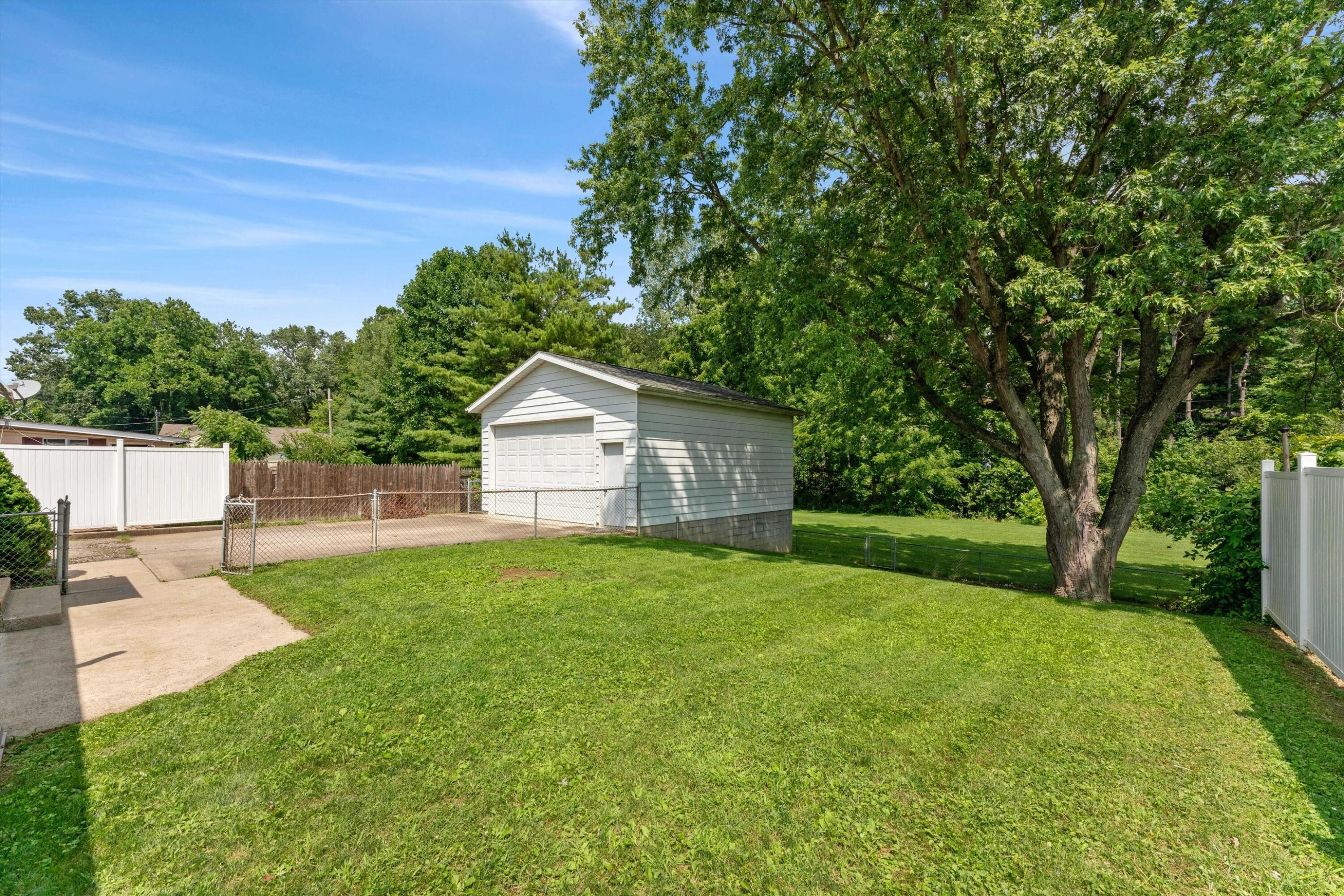 1014 James Road Lancaster, OH 43130 - Photo 27 of 32 Gallery Image 27