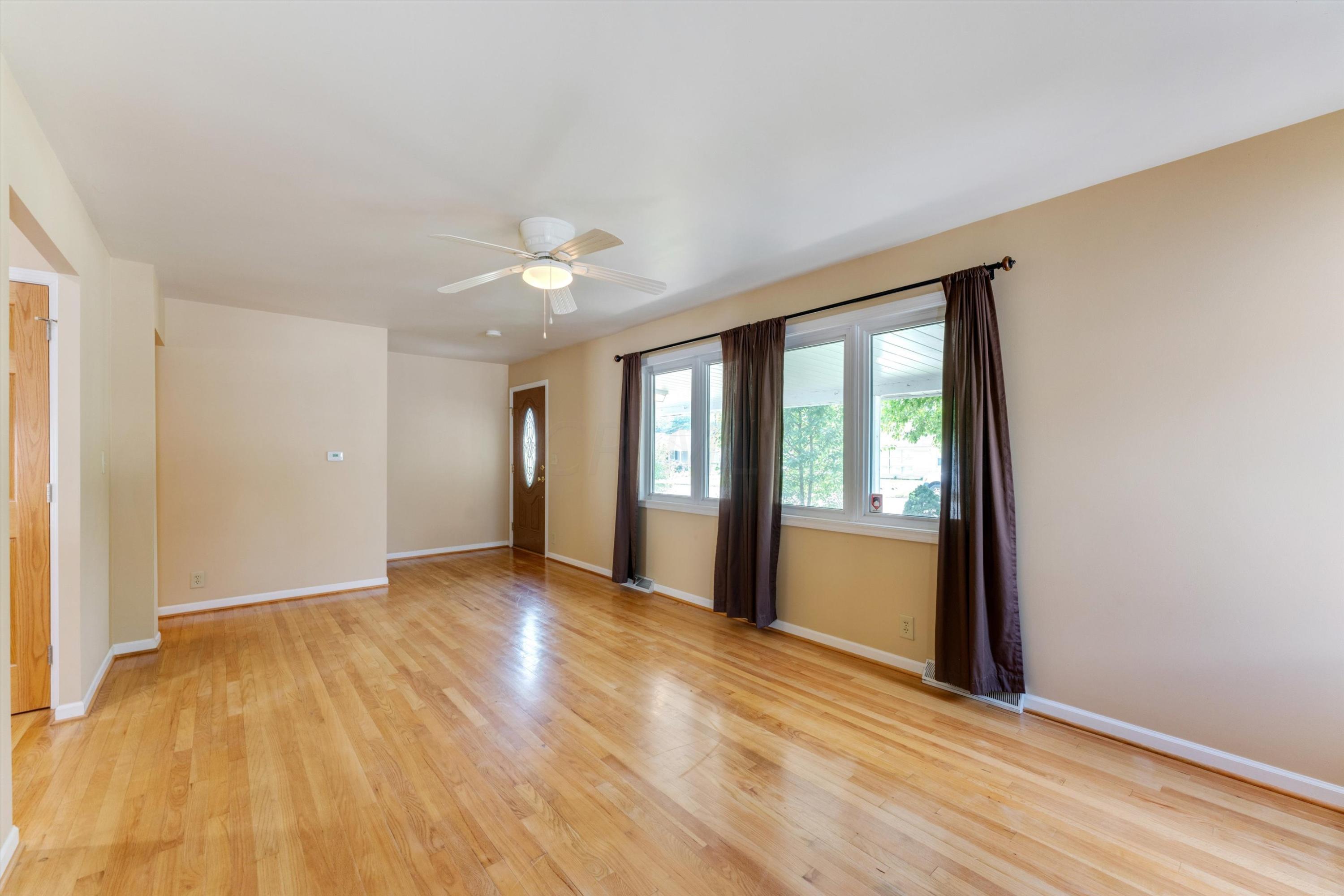 1014 James Road Lancaster, OH 43130 - Photo 9 of 32 Gallery Image 9