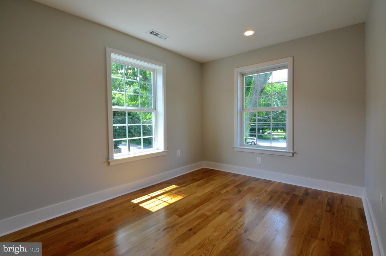 400 West Wayne Avenue, Unit 3 Wayne, PA 19087 - Photo 11 of 14 Bedroom 2
