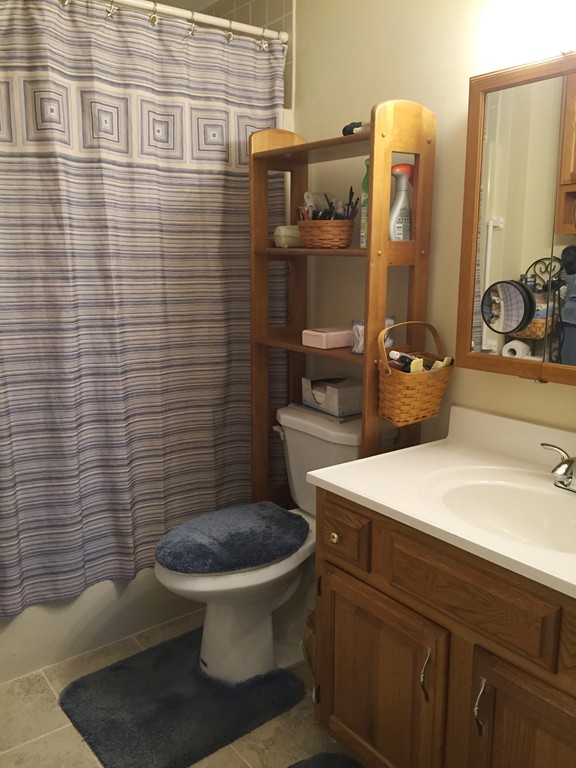 704 D Ridgefield Circle, Unit D Clinton, MA 01510 - Photo 9 of 16 Gallery Image 9