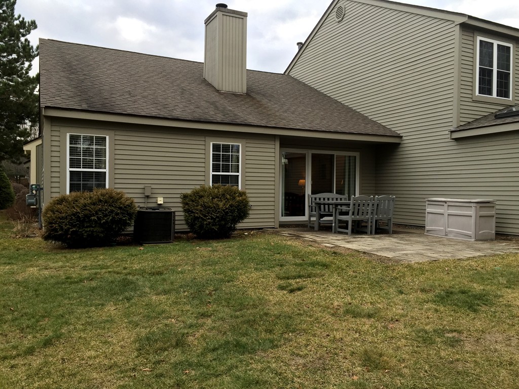 704 D Ridgefield Circle, Unit D Clinton, MA 01510 - Photo 10 of 16 Gallery Image 10