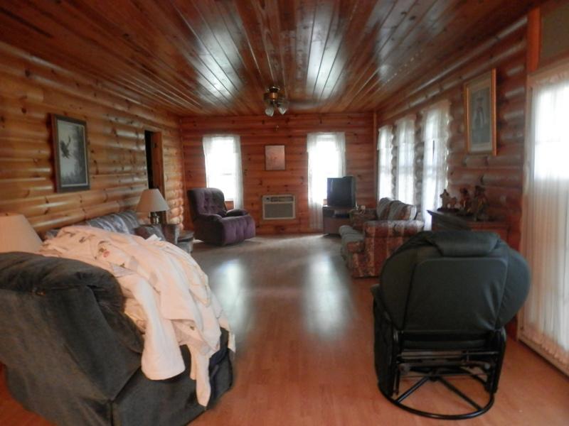 245 Smithfield Road Tellico Plains, TN 37385 - Photo 36 of 38 P7300340