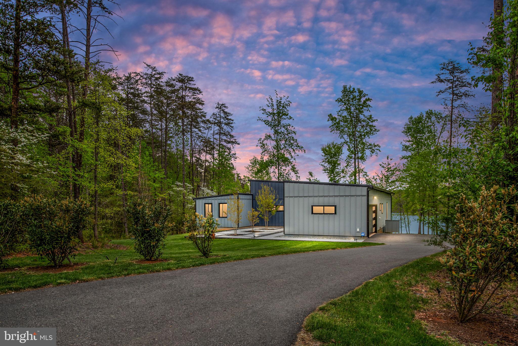 9813 Chessmans Court Fredericksburg, VA 22407 - Photo 2 of 89 THIS IS IT!!!