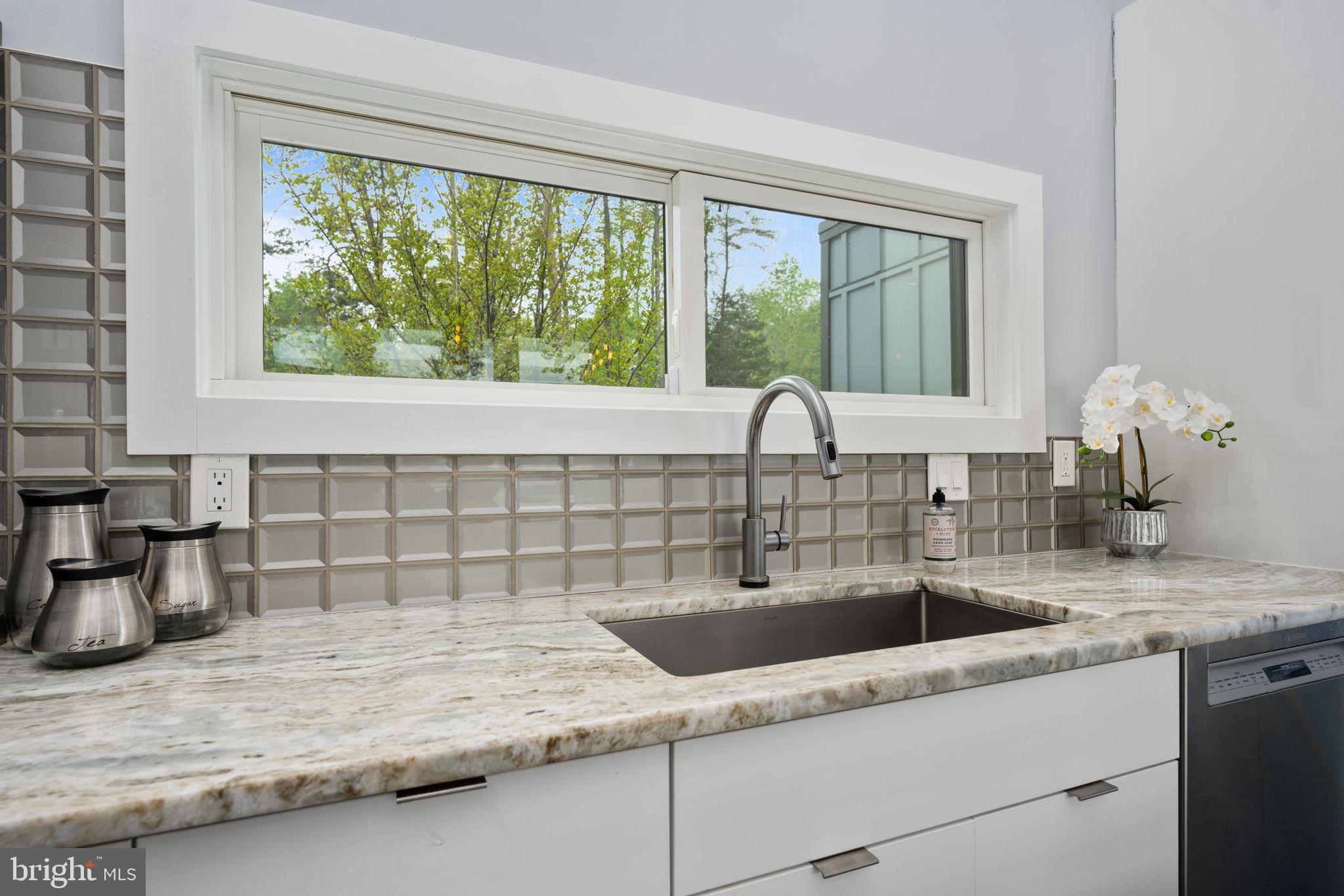 9813 Chessmans Court Fredericksburg, VA 22407 - Photo 42 of 89 Granite Galore!