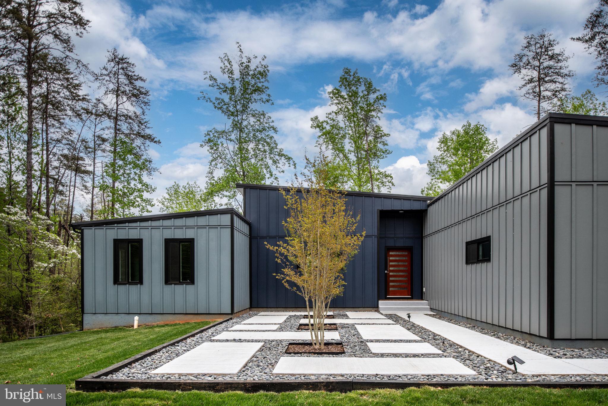 9813 Chessmans Court Fredericksburg, VA 22407 - Photo 7 of 89 Modern Design!