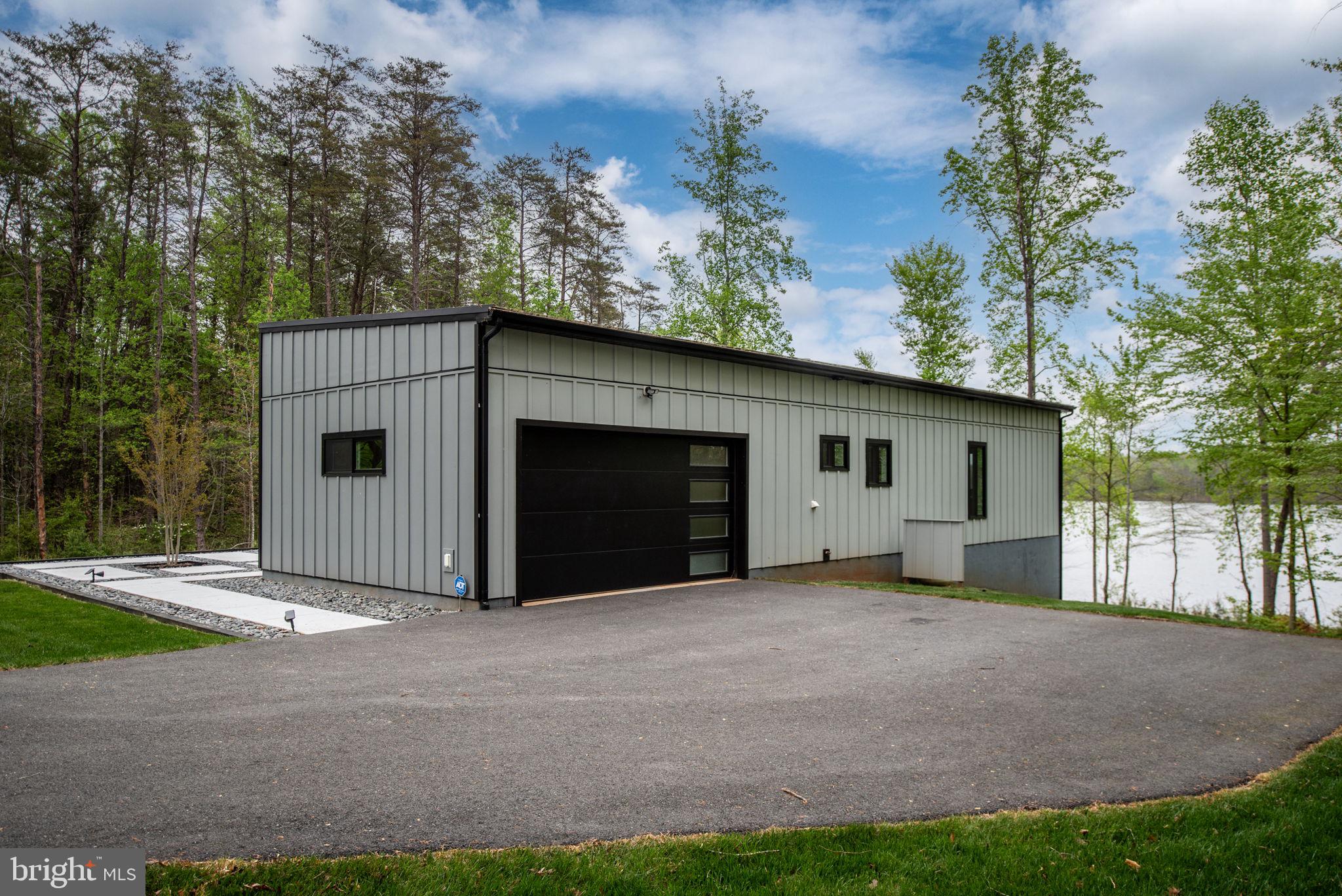 9813 Chessmans Court Fredericksburg, VA 22407 - Photo 84 of 89 Side load Garage!