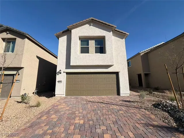 $2,090 | 5964 Swift Lariat Street, Las Vegas, NV 89113