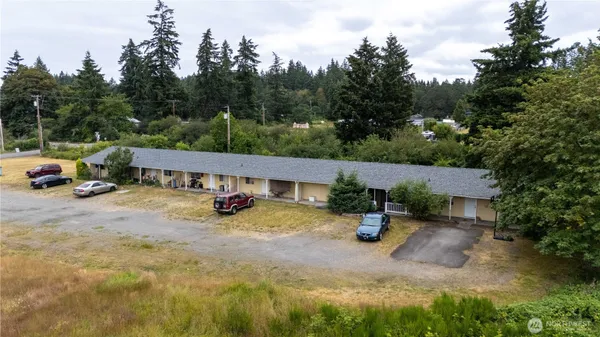 $950,000 | 9112 336th Street South, Roy, WA 98580