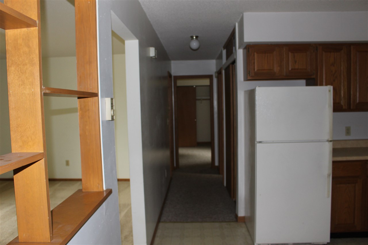689 Holly Road Cadillac, MI 49601 - Photo 13 of 23 1823099-12.JPG