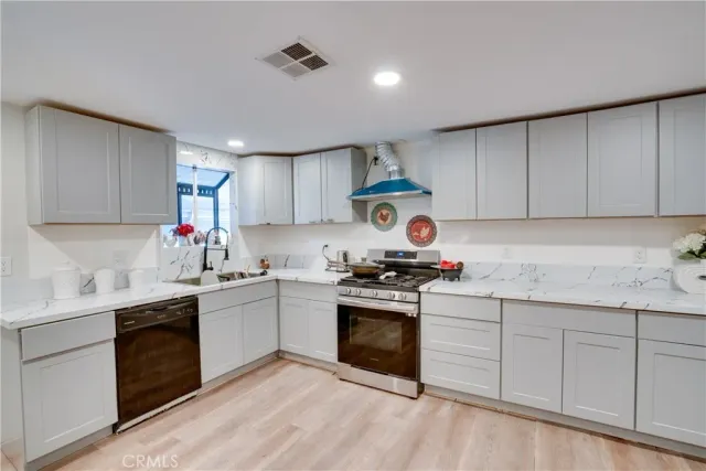 $160,000 | 3700 Buchanan Street, Unit 189, Riverside, CA 92501