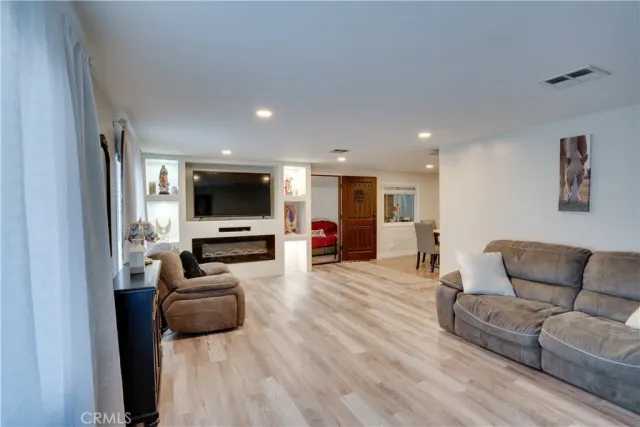 $160,000 | 3700 Buchanan Street, Unit 189, Riverside, CA 92501