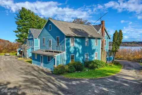 a view of a pathway with a lake