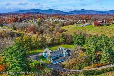 $1,100,000 | 996 Dominican Lane, Saugerties, NY 12432
