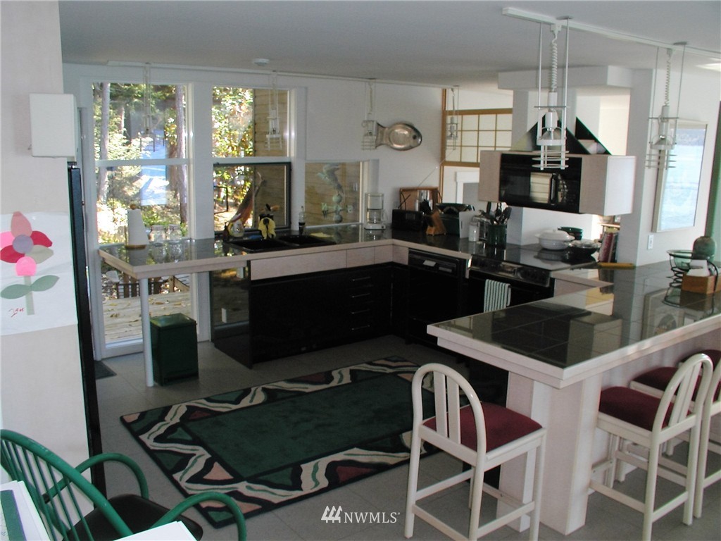 331 East Cove Road Decatur Island, WA 98221 - Photo 7 of 24