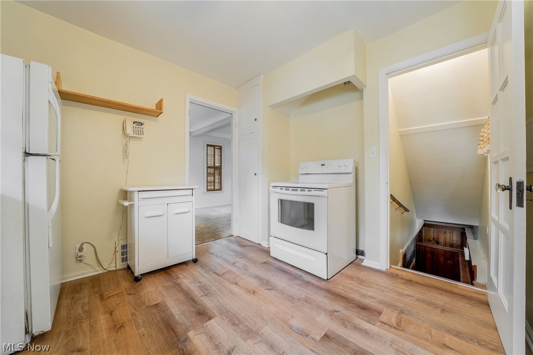 14410 Alger Road Cleveland, OH 44111 - Photo 14 of 34 Gallery Image 14