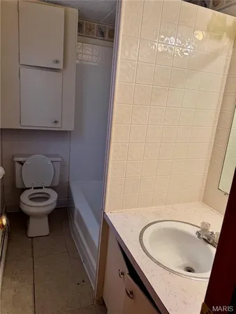 $60,000 | 502 West Bond Avenue, Patoka, IL 62875