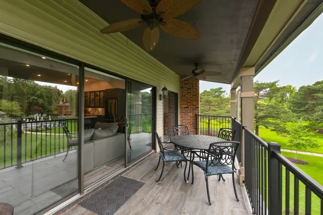 $629,000 | 31 Abbey Villa Circle, Unit D, Fontana, WI 53125