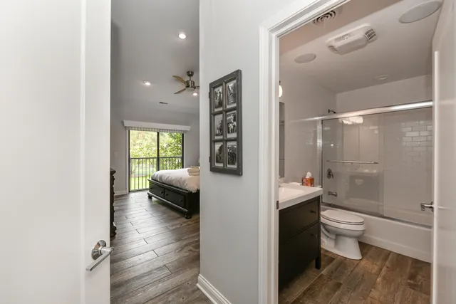 $629,000 | 31 Abbey Villa Circle, Unit D, Fontana, WI 53125