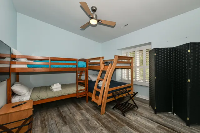 $629,000 | 31 Abbey Villa Circle, Unit D, Fontana, WI 53125