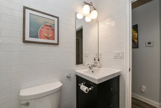 $629,000 | 31 Abbey Villa Circle, Unit D, Fontana, WI 53125