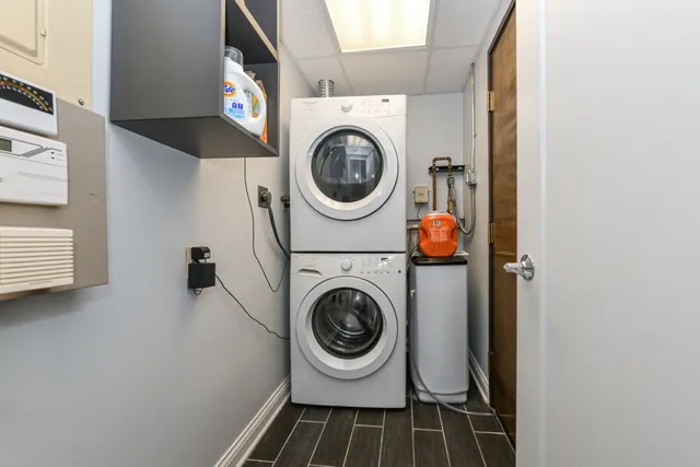 $629,000 | 31 Abbey Villa Circle, Unit D, Fontana, WI 53125