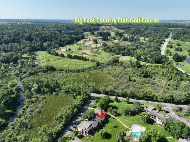 $629,000 | 31 Abbey Villa Circle, Unit D, Fontana, WI 53125