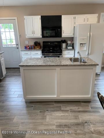 210 Oakhurst Road Oakhurst, NJ 07755 - Photo 3 of 10 7 Oakhurst Rd