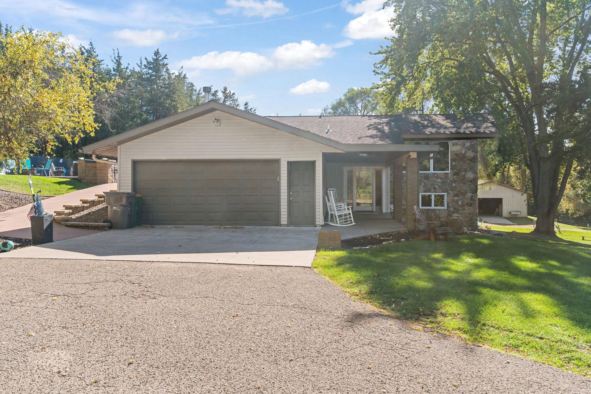 326 South Cove Road Hudson, WI 54016 - Photo 3 of 70