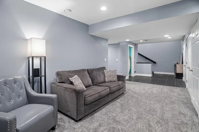 $995,000 | 326 South Cove Road, Hudson, WI 54016