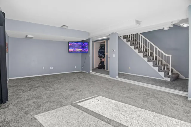 $995,000 | 326 South Cove Road, Hudson, WI 54016