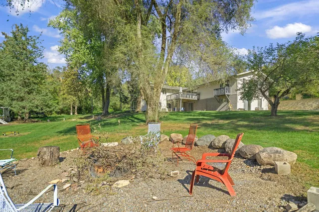 $995,000 | 326 South Cove Road, Hudson, WI 54016