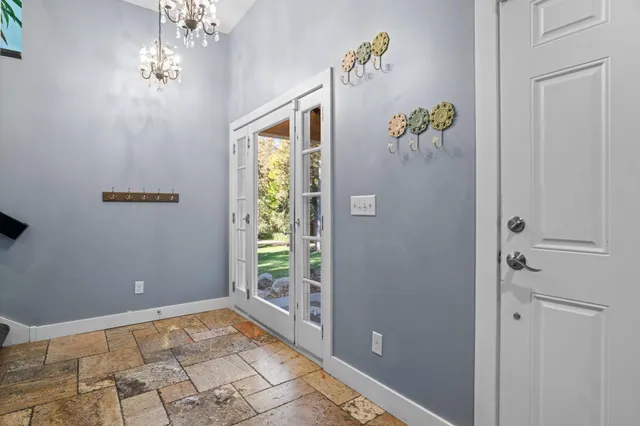 $995,000 | 326 South Cove Road, Hudson, WI 54016