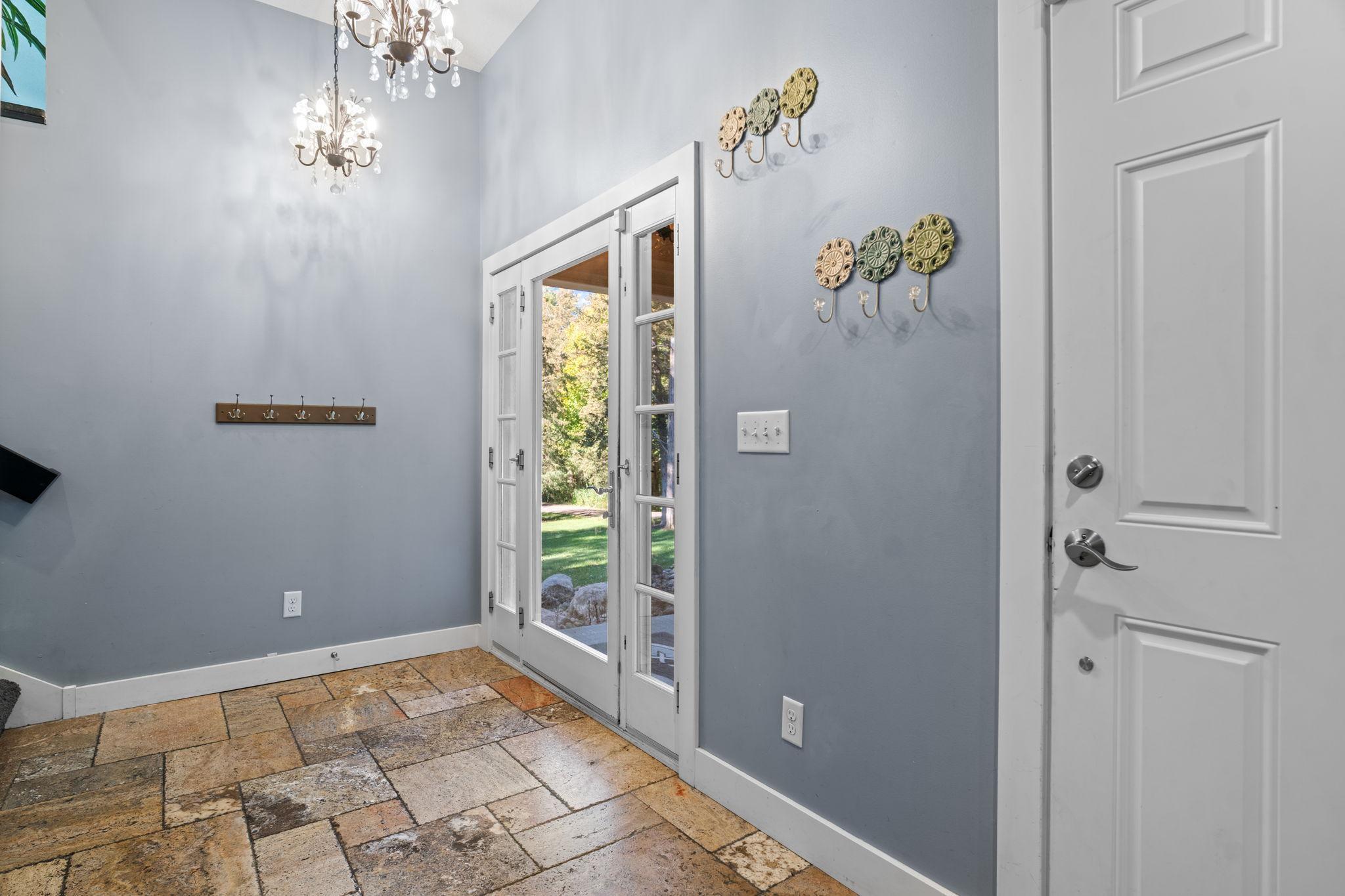 326 South Cove Road Hudson, WI 54016 - Photo 7 of 70