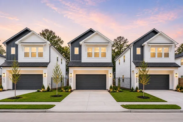 $2,500 | 5630 Balbo Street, Houston, TX 77091