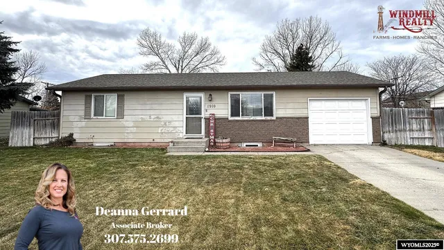 $265,000 | 1910 East I Street, Torrington, WY 82240