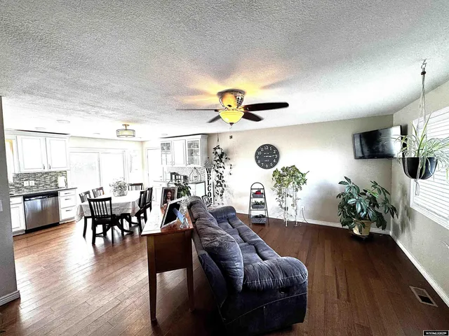 $265,000 | 1910 East I Street, Torrington, WY 82240