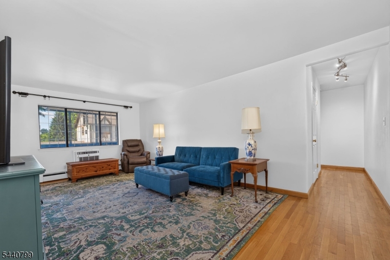 15 Kensington Road, Unit G Chatham, NJ 07928 - Photo 6 of 23