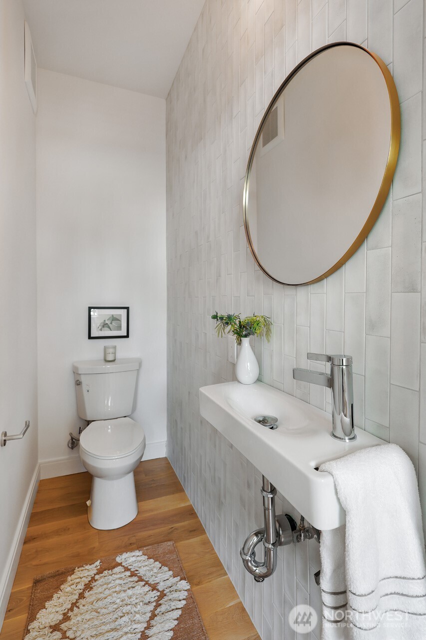 8738 13th Avenue Northwest Seattle, WA 98117 - Photo 12 of 27