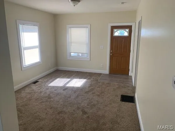 $1,200 | 44 Oliver Avenue, St. Louis, MO 63135