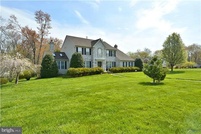 17817 Dr Walling Road Poolesville, MD 20837 - Photo 1 of 29 Exterior (Rear)