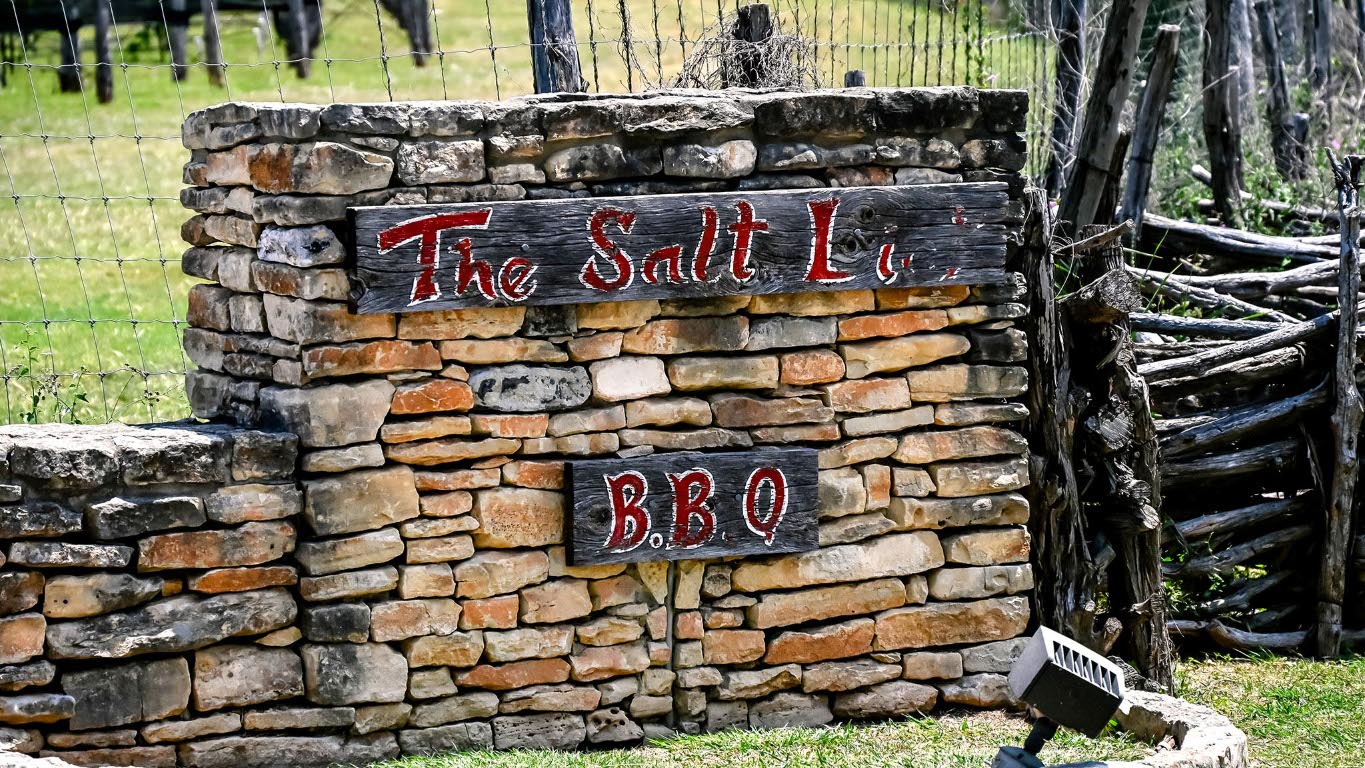 373 Leaning Rock Ridge Austin, TX 78737 - Photo 33 of 39 a street sign on a wall